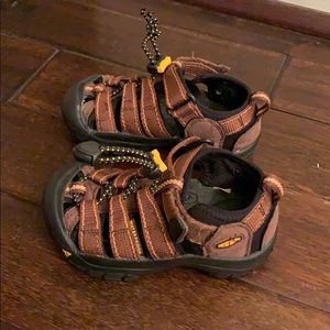 Keen Newport Waterproof Sandals Size 10 Little Kid